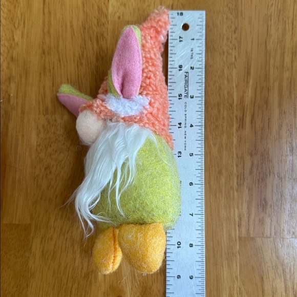 2 Spring Summer Gnomes Decoration Fun Whimsical - Picture 4 of 11